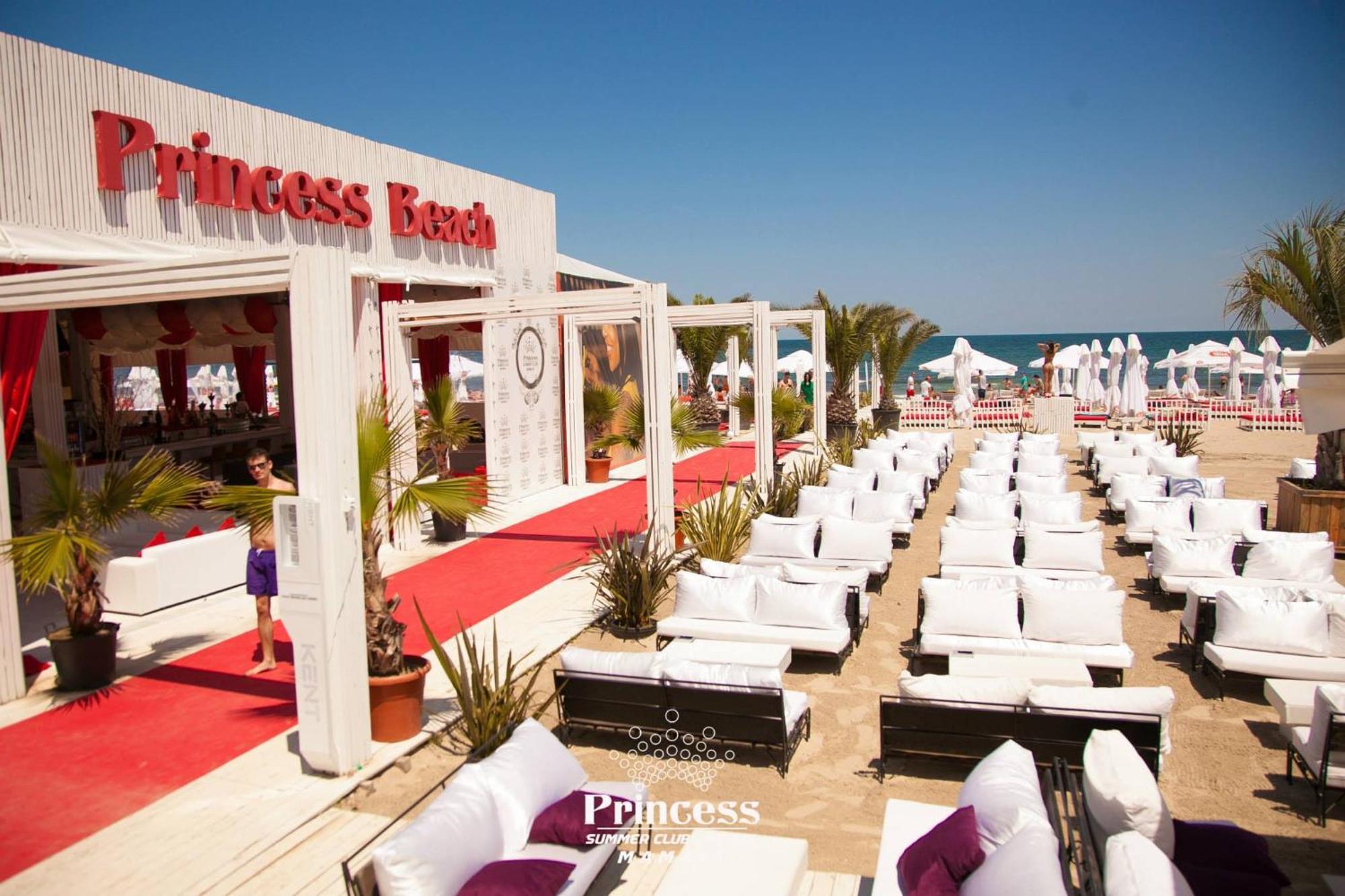 Solid Mamaia