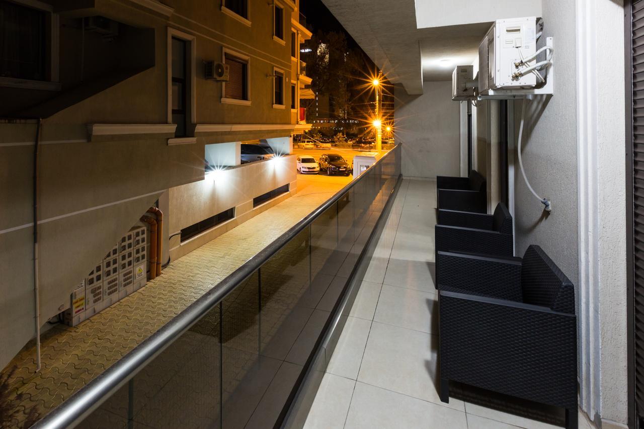 Solid Apartment *