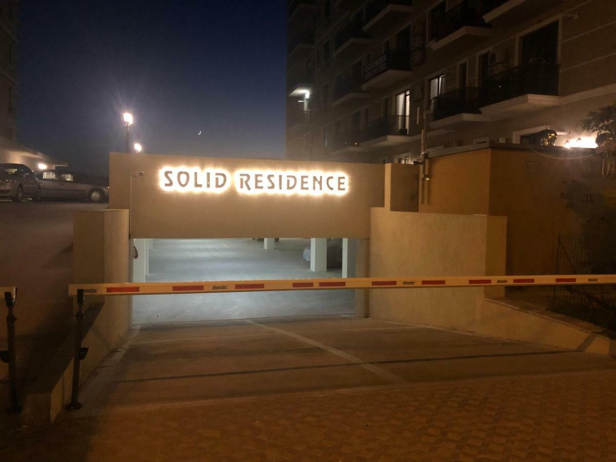 Apartment Solid